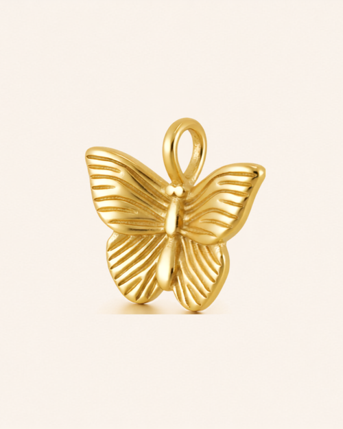 Bea Butterfly Pendant — Vattentåligt hängsmycke i 18K guldpläterat stål | Alora Avenue