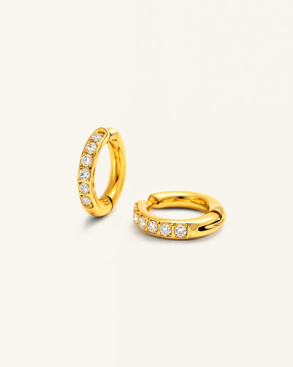 Cassia Clip Hoop — Vattentålig orhangen i guld | Alora Avenue