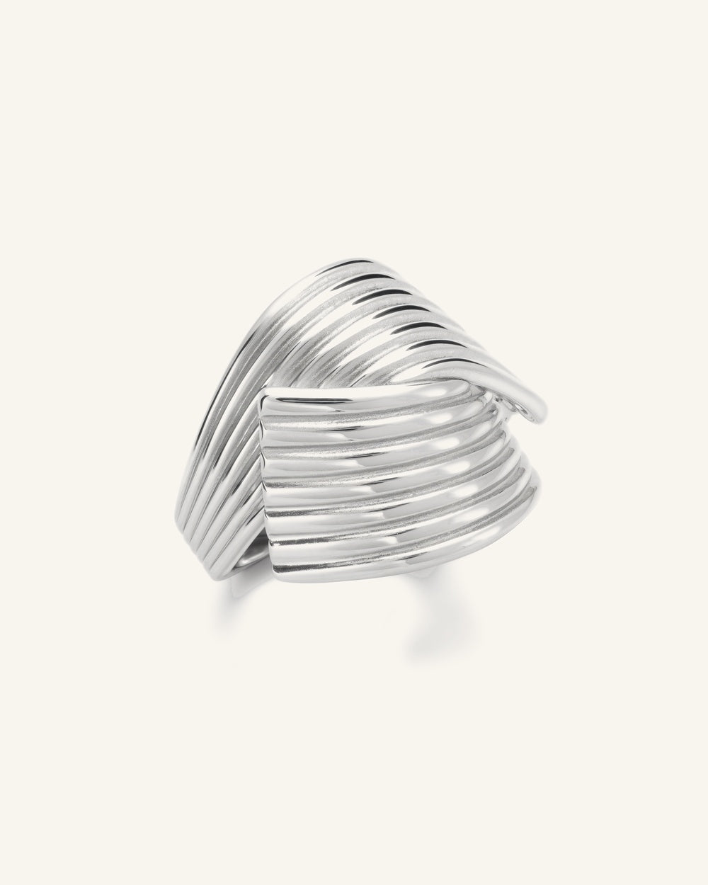 Hedwig Huggie Ring — Vattentålig ring i guld chunky design | Alora Avenue