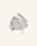 Hedwig Huggie Ring — Vattentålig ring i guld chunky design | Alora Avenue