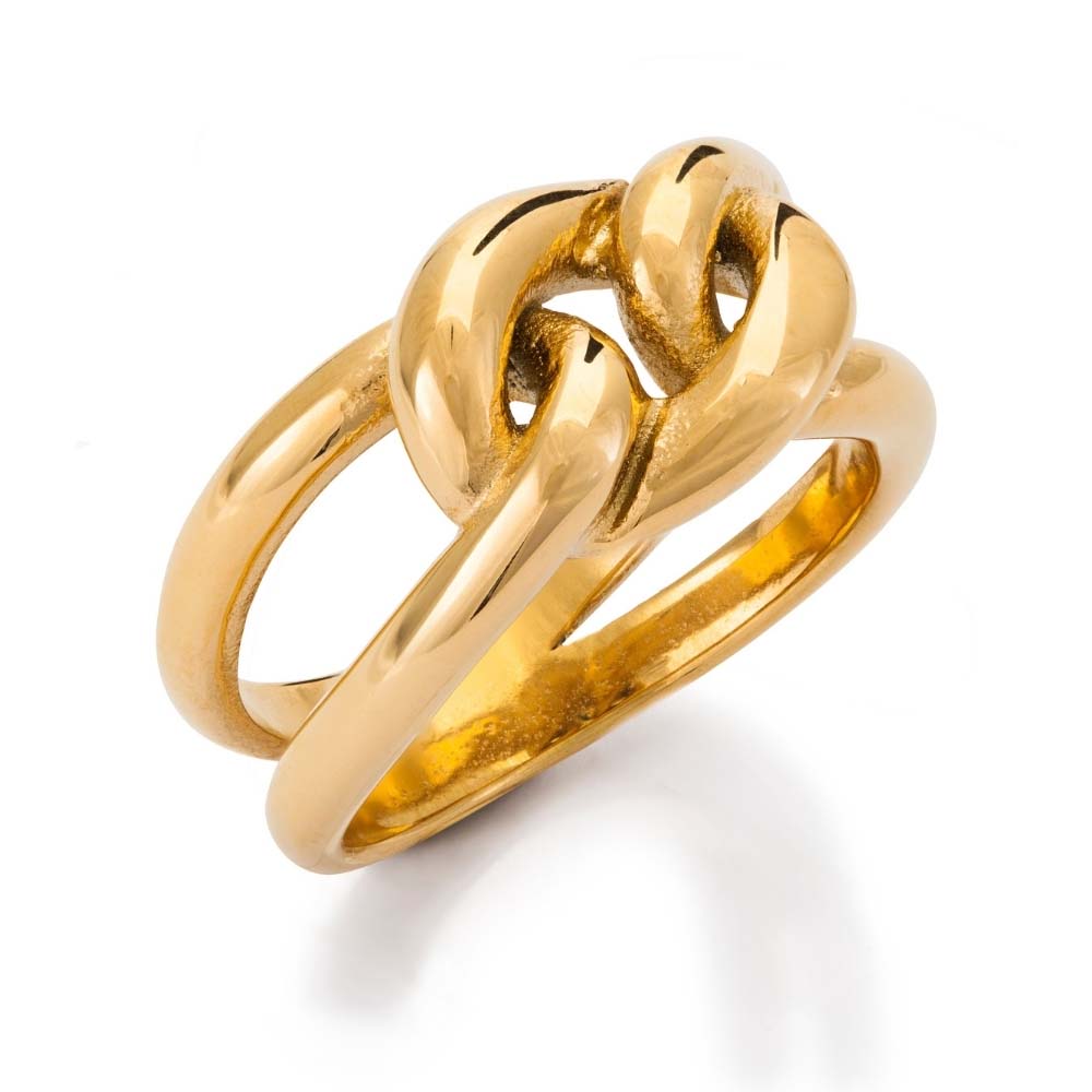 Livia Loop Ring är en guldig ring med pansarögla, tillverkad i rostfritt stål och behandlad med slitstark PVD-plätering för långvarig glans.