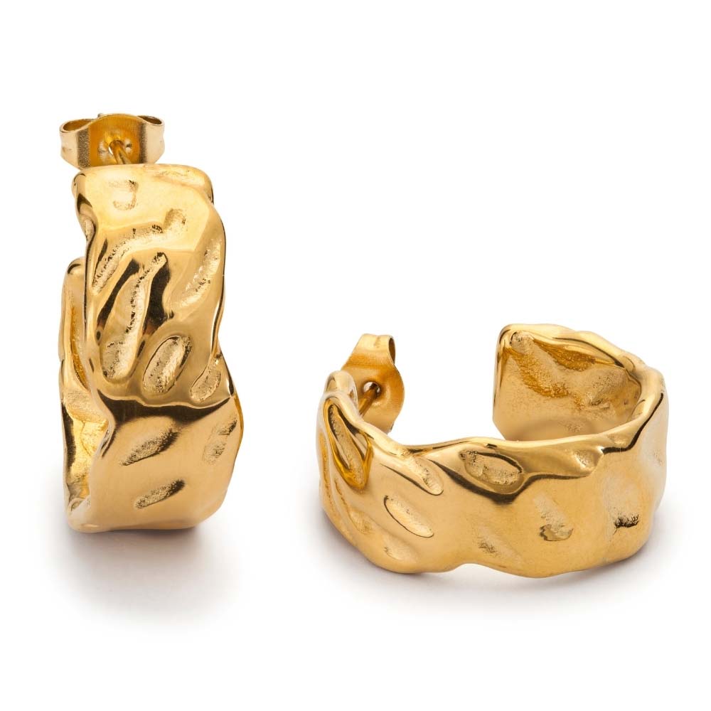 Marigold Chunky Hoops – Bred och detaljerad guld-hoop med PVD-plätering, vattentålig och hållbar design.