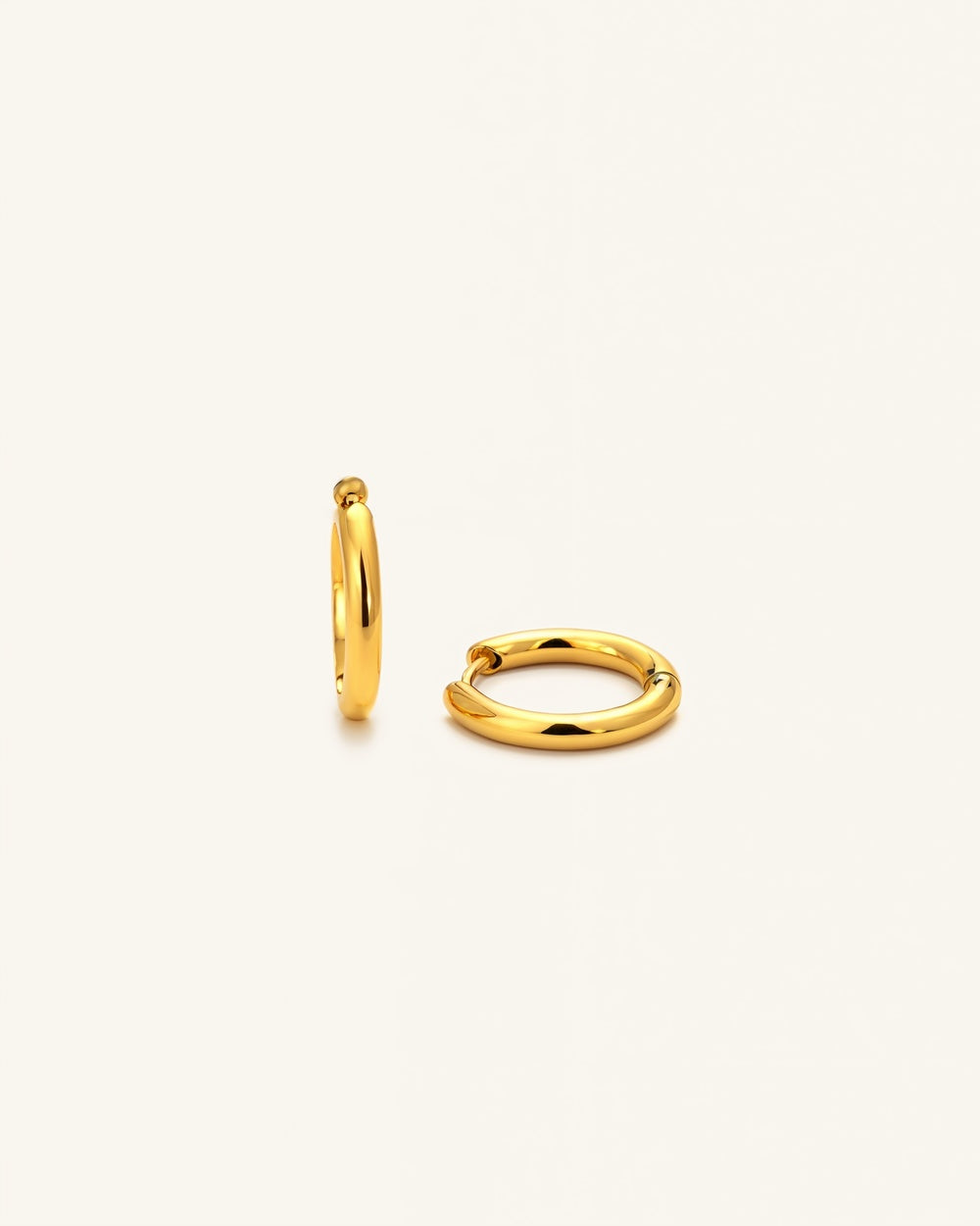 Mini Luna Hoops — Vattentålig orhangen i guld | Alora Avenue