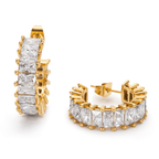 Sabrina Spark Hoops – Guldiga hoops med cubic zirconia-stenar, 25mm.