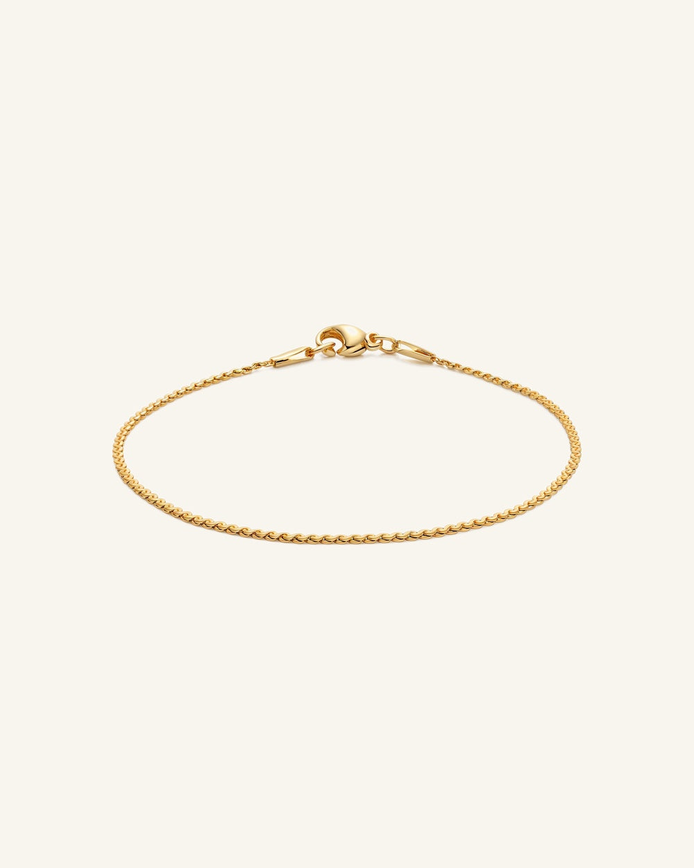 Sonya Saffron Bracelet — Vattentålig armband i guld | Alora Avenue