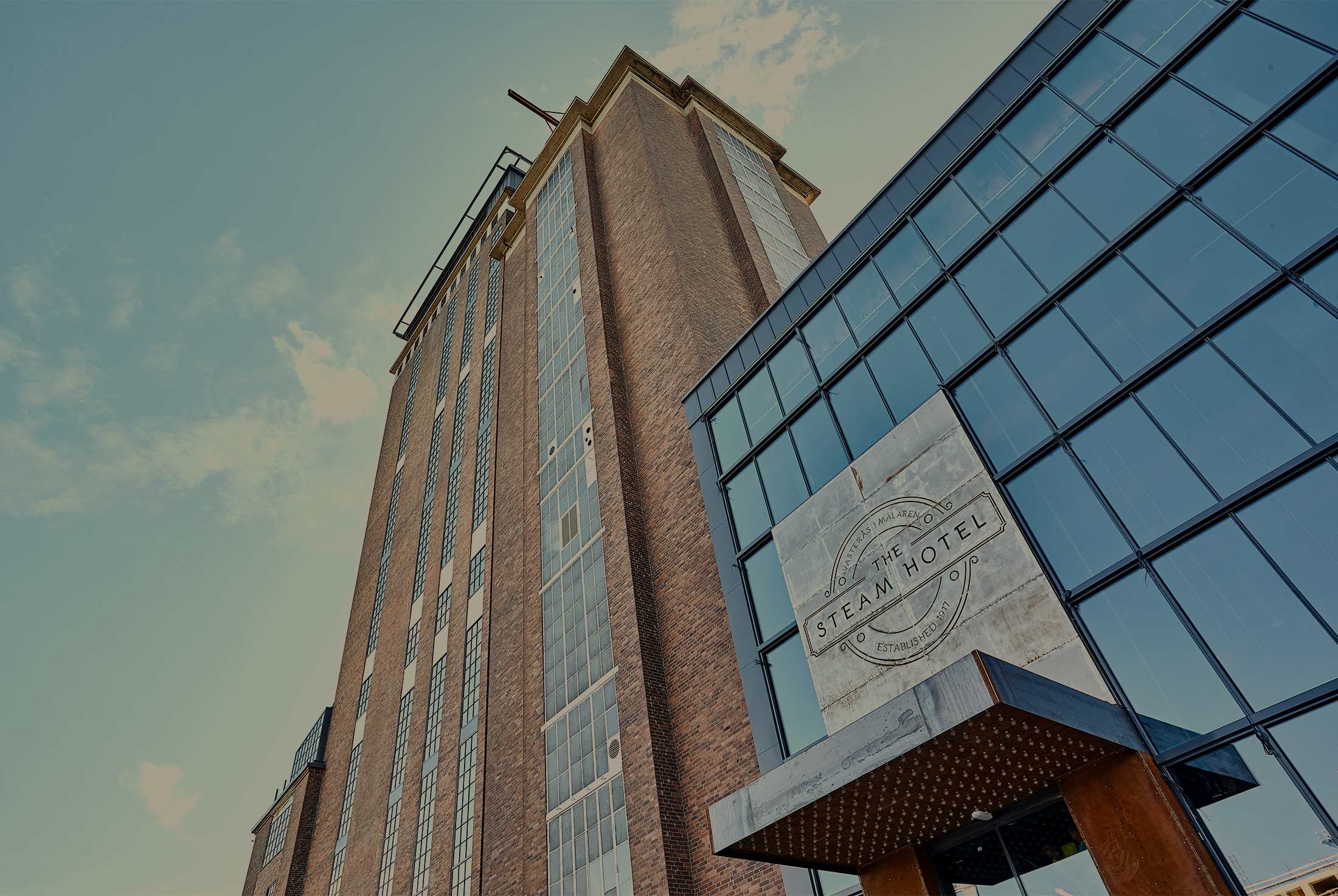 Steam Hotel Västerås — industriellt boutiquehotell i gamla ångkraftverket vid Mälaren, återförsäljare av Alora Avenue smycken